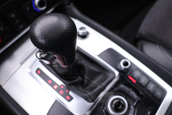 Audi Q7 3,0 TDI 4x4 7-Míst CZ 1. Maj.