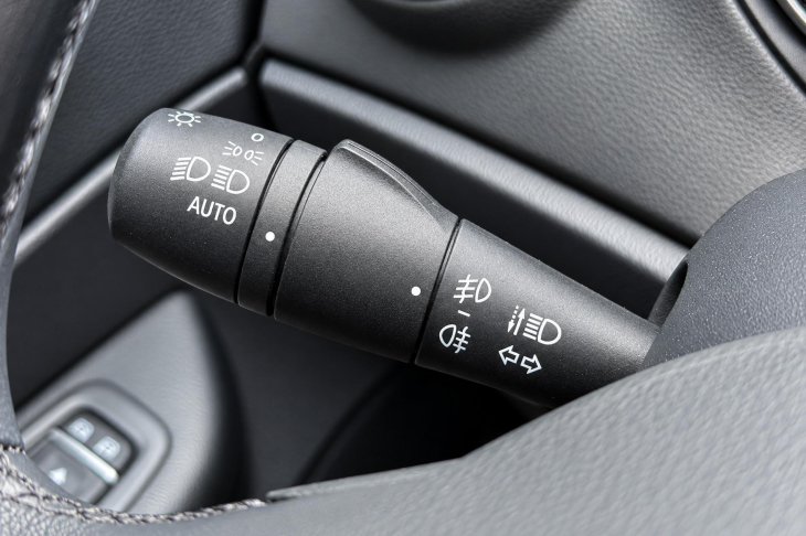 Renault Captur 1,3 TCe 96kW Intens LED Navi