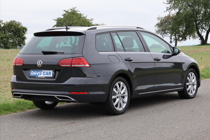 Volkswagen Golf 1,5 TSI 110kW DSG Highline DPH