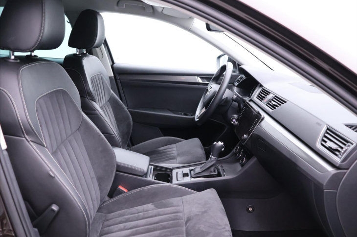 Škoda Superb 2,0 TDI 110kW Style DSG CZ DPH