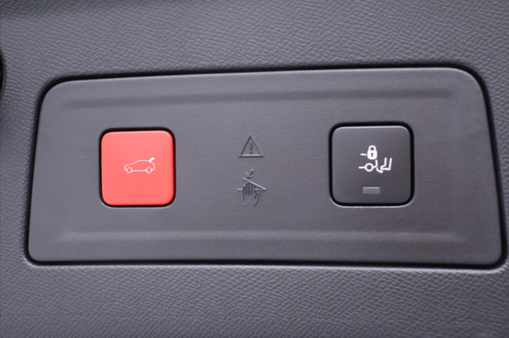 Peugeot 508 1,5 HDI 96kW Aut. Allure DPH