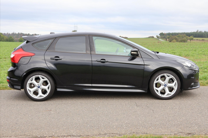 Ford Focus 2,0 Ecoboost 183kW 54tis.Km ST