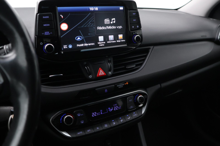 Hyundai i30 1,4 T-GDI 103kW DCT Navi LED