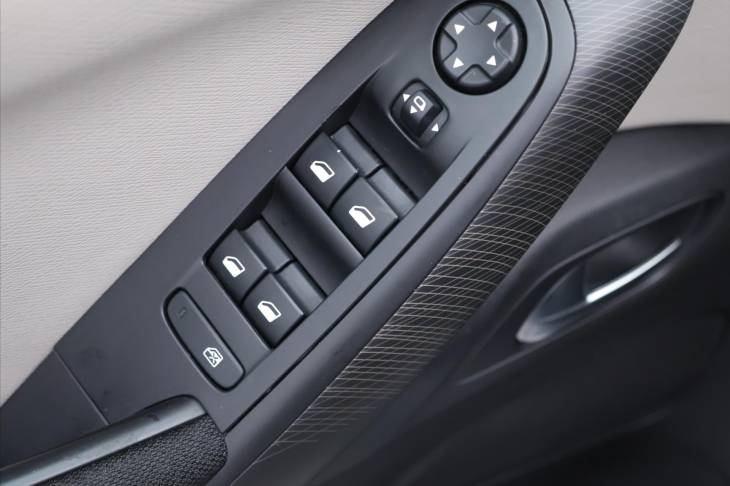 Citroën C4 Picasso 1,6 HDi 88kW Aut. Feel CZ