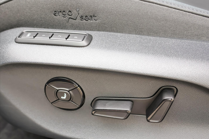 Škoda Superb 2,0 TDI DSG Laurin&Klement DPH