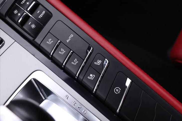 Porsche Panamera 3,0 V6 221kW Turbodiesel