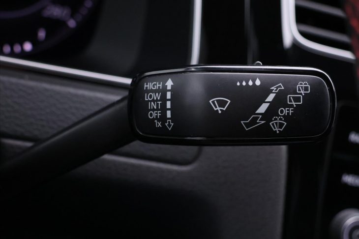 Volkswagen Golf 2,0 TSI GTI Performance 180kW CZ