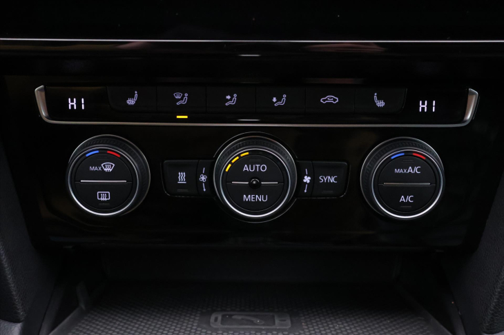 Volkswagen Arteon 2,0 TSI 200kW R-Line 4M CZ DPH