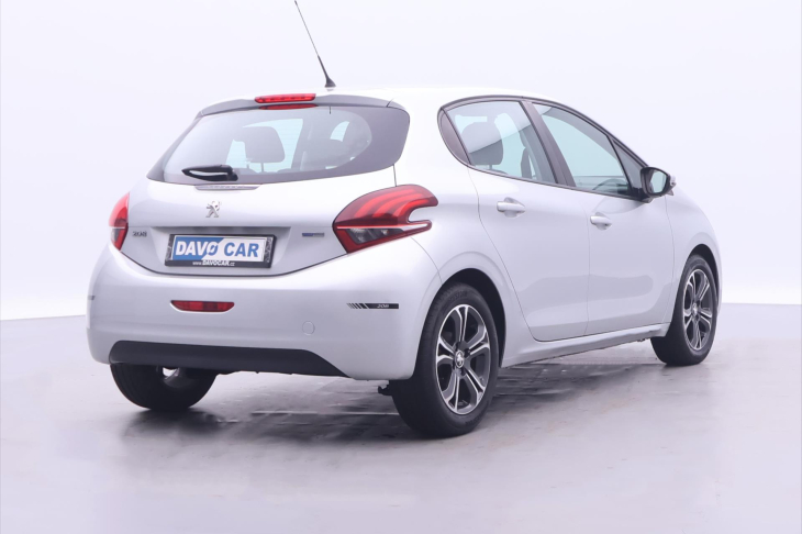 Peugeot 208 1,2 PureTech 60kW CZ Active