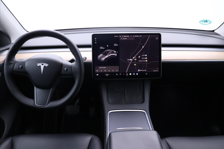 Tesla Model Y Long Range AWD 75kWh DPH