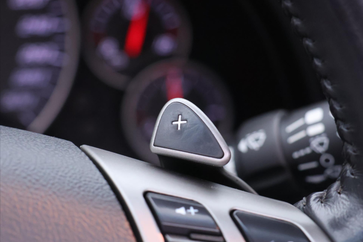 Chevrolet Corvette 6,2 321kw CZ, DPH