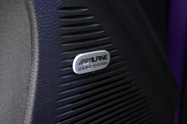 Dodge Challenger 5,7 V8 HEMI 277KW Aut.klima