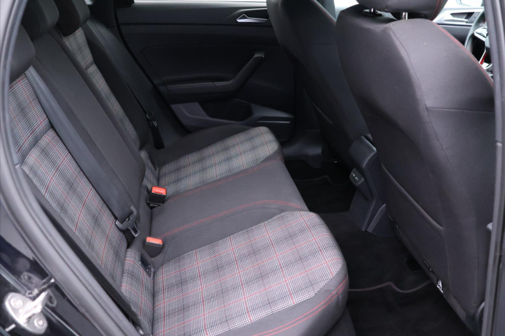 Volkswagen Polo 2,0 TSI GTI DSG Virtual DPH