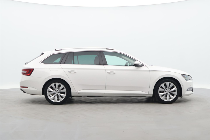 Škoda Superb 2,0 TDI 140kW L&K Navi CZ
