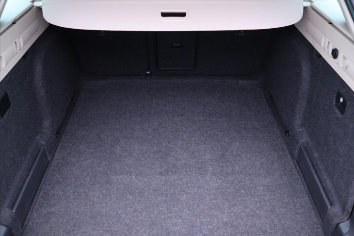 Škoda Superb 2,0 TDI 4x4 DSG L&K Matrix DPH