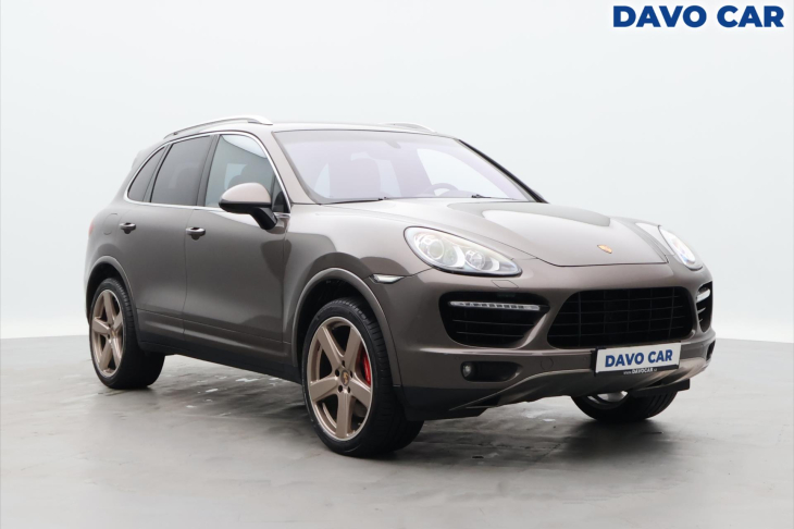Porsche Cayenne 4.8 Turbo S 405kW DPH CZ