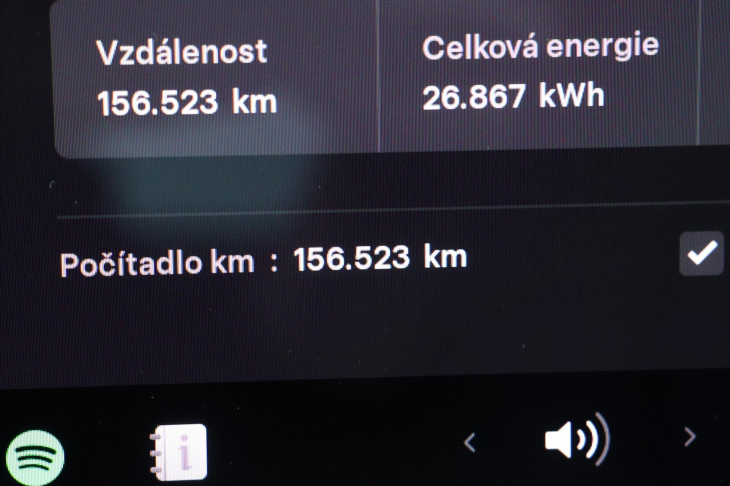 Tesla Model 3 Long Range AWD tažné DPH