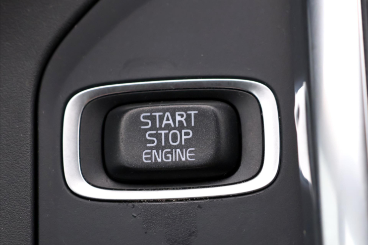 Volvo XC60 2,0 D3 110kW Aut. Momentum