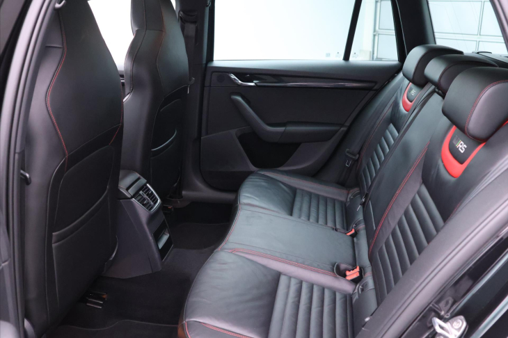 Škoda Octavia 2,0 TSI 169kW RS230 Xenon Kůže