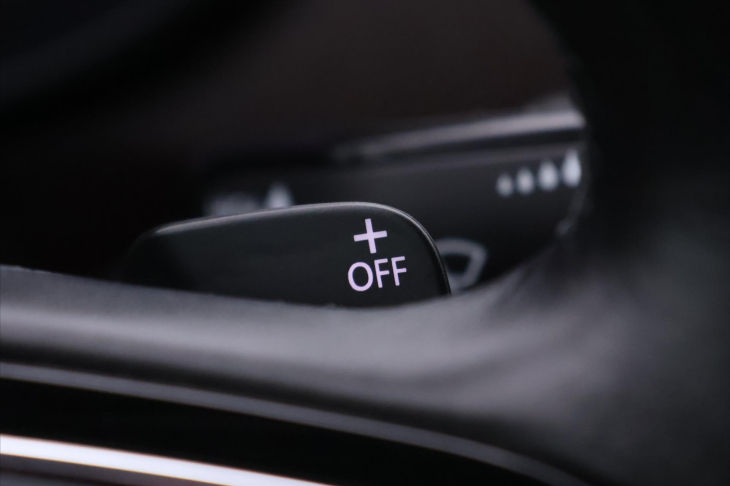 Škoda Octavia 2.0 TDI 110kW DSG L&K LED CZ