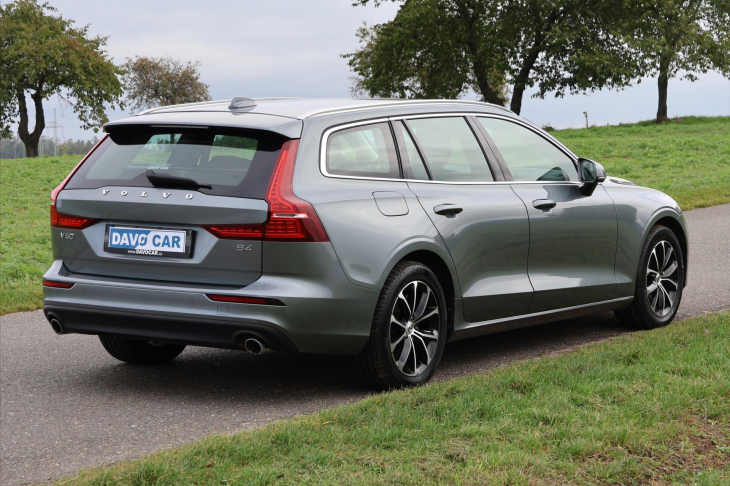 Volvo V60 2,0 D4 145kW Aut. LED Navi DPH