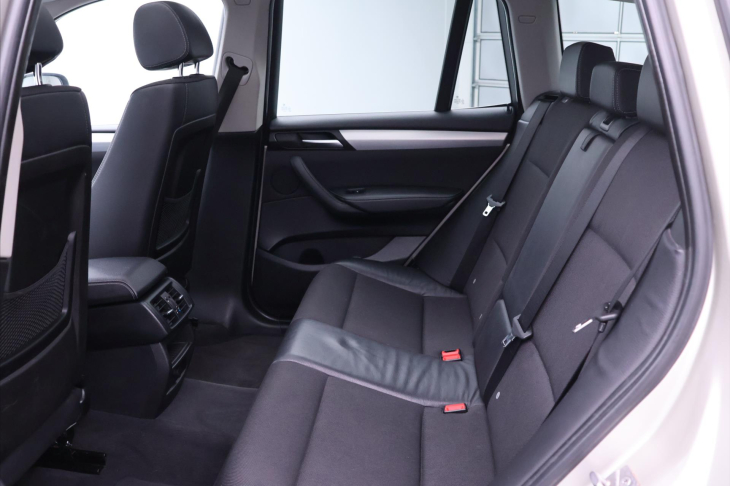 BMW X3 2,0 20d 135kW Xdrive Panorama