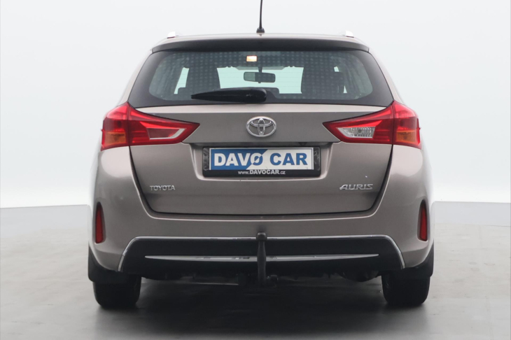 Toyota Auris 1,6 i 97kW Serv. Kniha