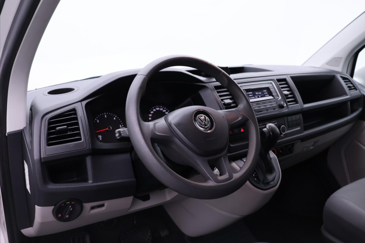 Volkswagen Transporter 2,0 TDI 110kW CZ 9-Míst Tažné