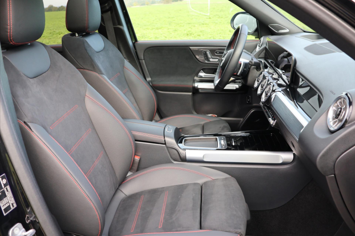 Mercedes-Benz GLB 2,0 200d 4MATIC AMG Premium Plus