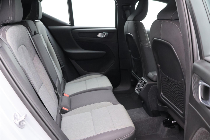 Volvo XC40 2.0 B3 120kW Core DCT CZ DPH