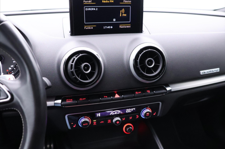 Audi S3 2,0 TFSI 221kW S-Tronic Quattro