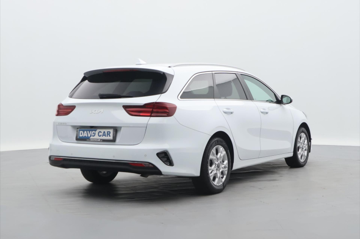 Kia Ceed 1,5 T-GDI 117kW TOP DPH CZ 1.Maj