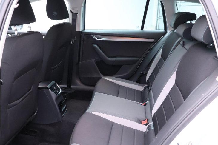 Škoda Octavia 1,6 TDI 81kW DSG JOY Aut.klima