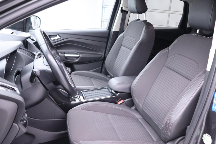 Ford Kuga 1,5 EB 110kW Titanium Navi