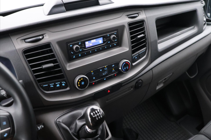 Ford Transit Custom 2,0 TDCi 96 kW Dílna DPH Tažné