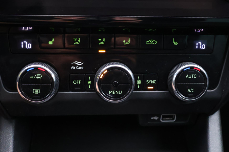 Škoda Octavia 2,0 TDI 110KW DSG Soleil