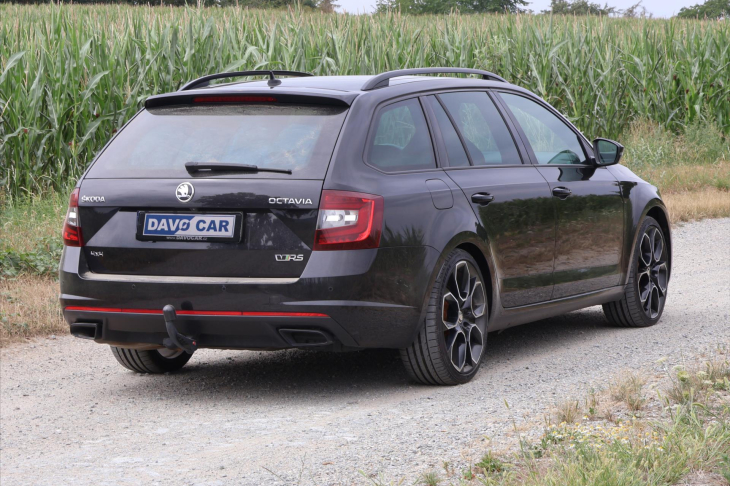 Škoda Octavia 2,0 TDI RS 4x4 DSG Virtual LED