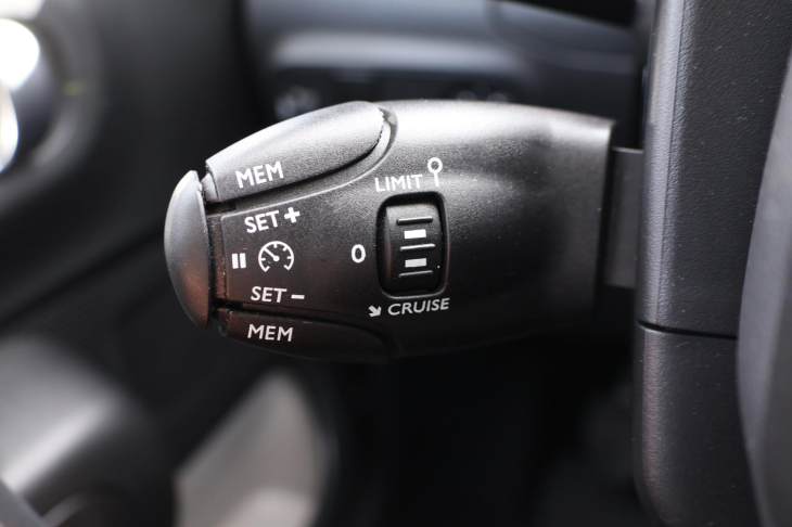 Citroën C3 1,2 PT FEEL Navi DPH 1.Maj.