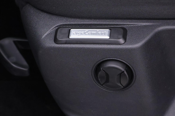 Volkswagen Caddy 2,0 TDI DSG Maxi Navi LED DPH