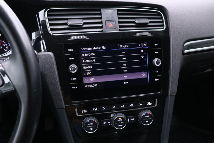 Volkswagen Golf 1,5 TGI 96kW Highline DSG CZ DPH