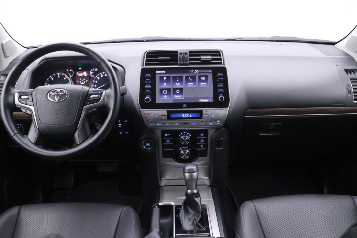 Toyota Land Cruiser 2,8 D-4D 150kW Aut. Invincible