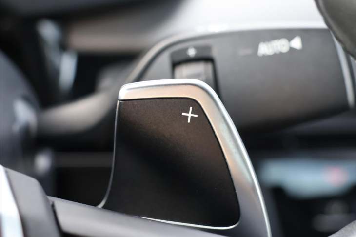 BMW X6 3,0 xDrive 30d 190kW CZ