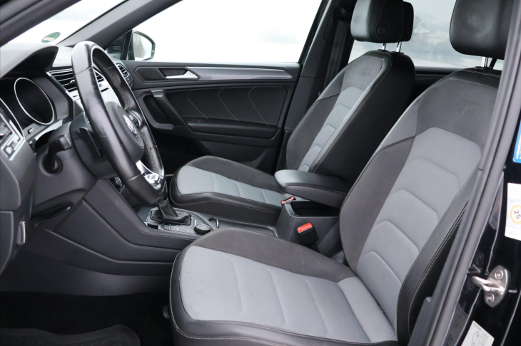 Volkswagen Tiguan Allspace 2,0 TDI DSG 4M R-Line Black DPH