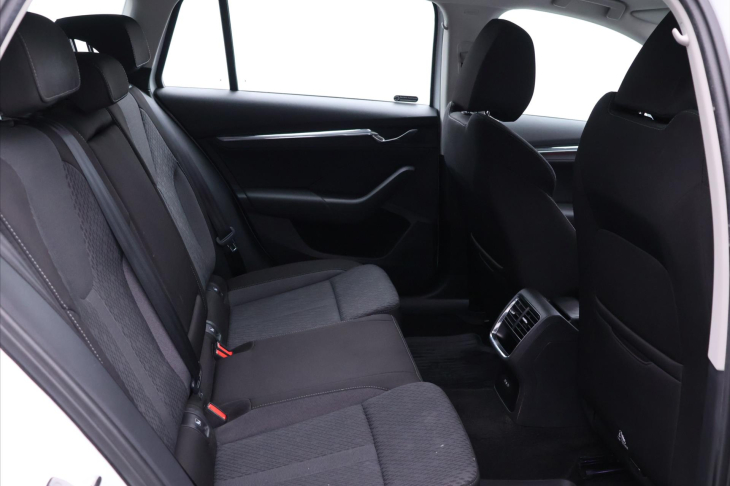 Škoda Octavia 2,0 TDI 85kW Style CZ DPH