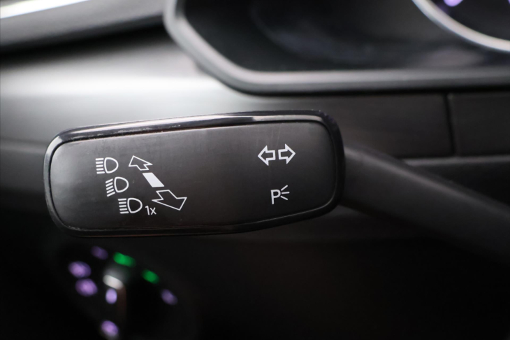 Škoda Superb 2,0 TDI DSG Style+ Kůže DPH