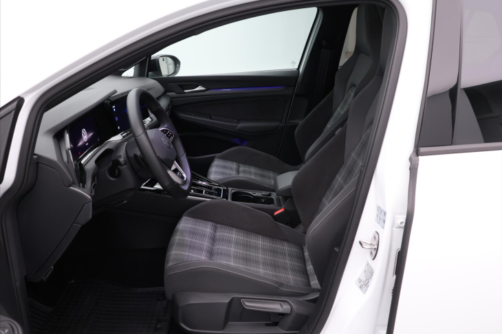 Volkswagen Golf 2,0 GTD 147kW DSG CZ DPH