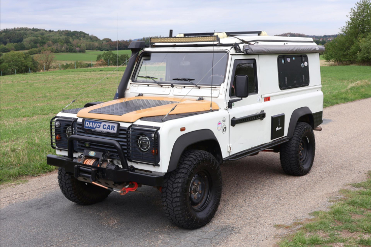 Land Rover Defender 2,5 110 Hard Top