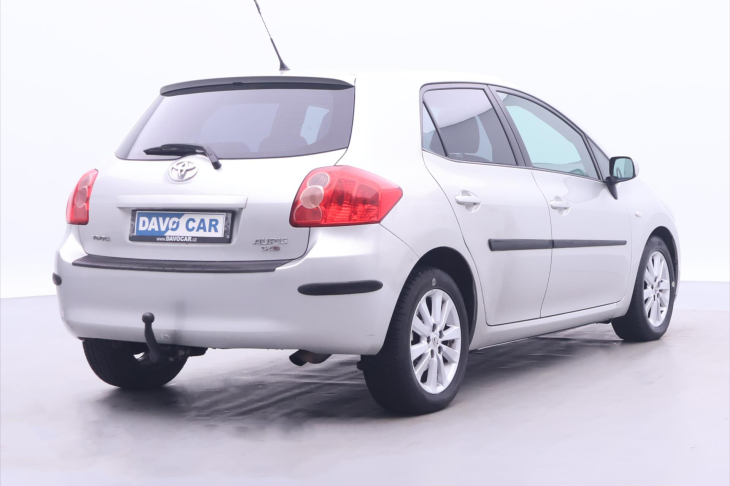 Toyota Auris 2,0 D-4D 93kW Xenon Tažné