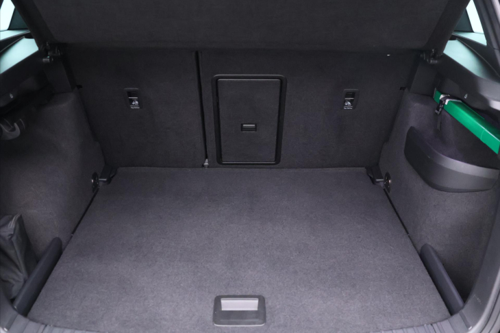 Škoda Karoq 2,0 TDI DSG Sportline 4x4 DPH