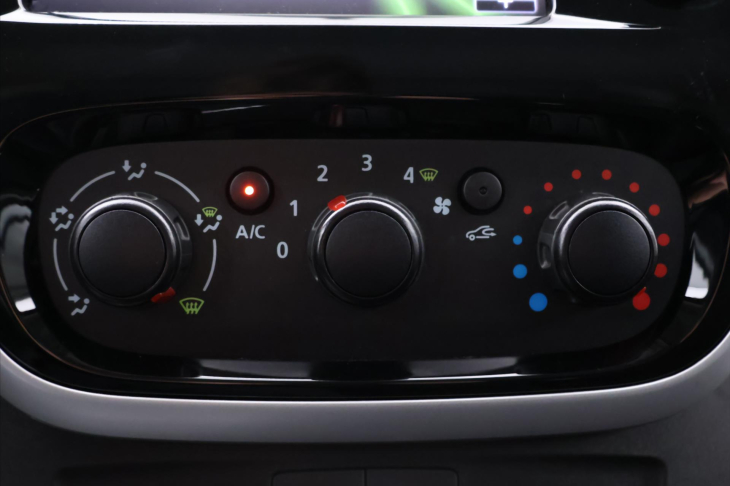 Renault Trafic 1,6 DCi 89kW Klima 9-Míst L2